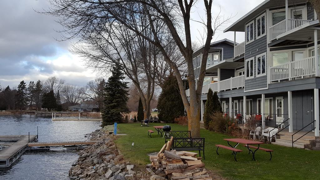 Snug Harbor Inn Sturgeon Bay Kültér fotó