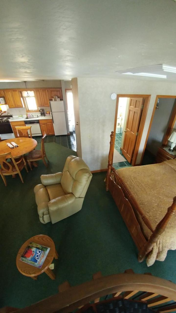 Snug Harbor Inn Sturgeon Bay Kültér fotó