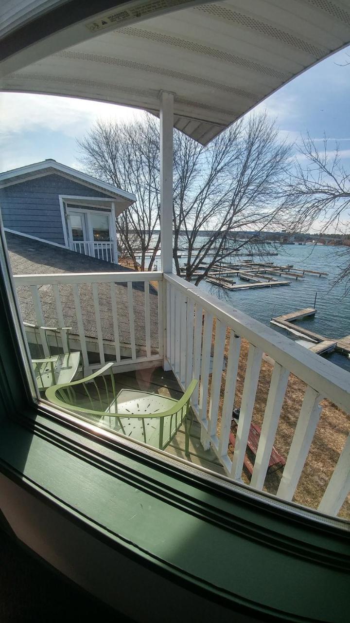 Snug Harbor Inn Sturgeon Bay Kültér fotó