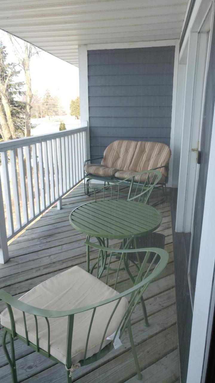 Snug Harbor Inn Sturgeon Bay Kültér fotó