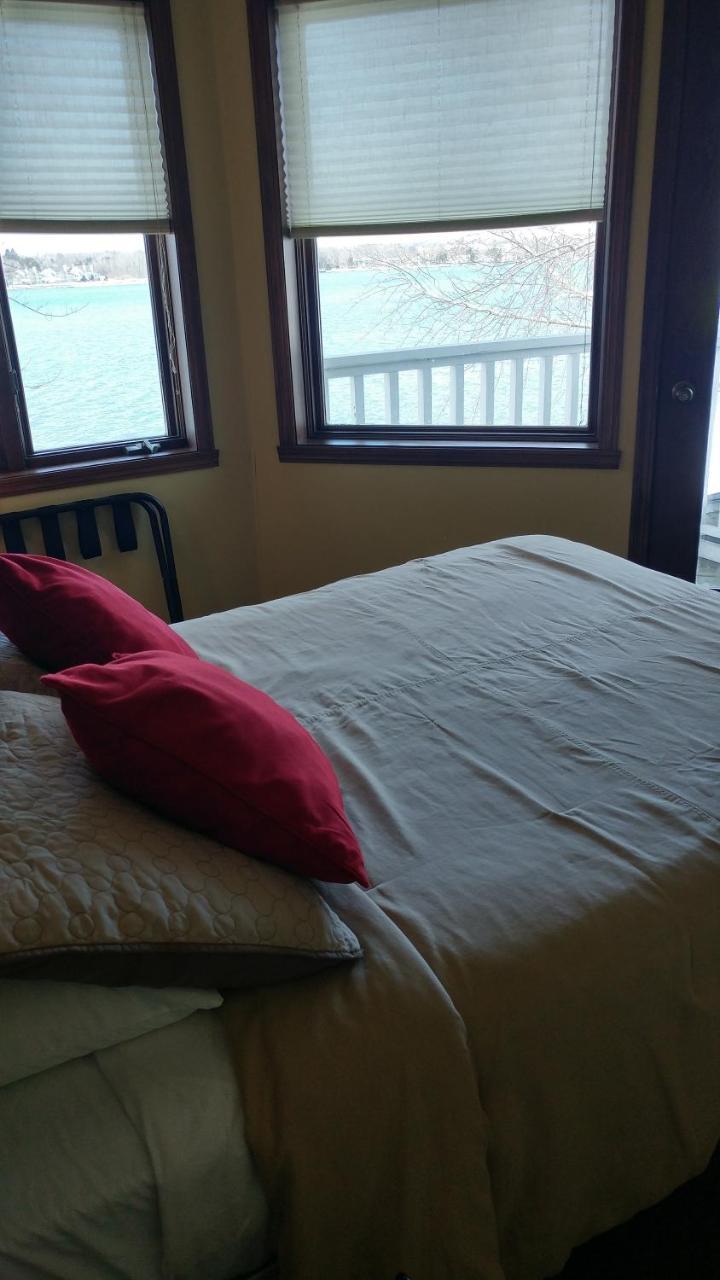 Snug Harbor Inn Sturgeon Bay Kültér fotó